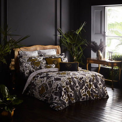 Offer the Bedroom a New Look With Luxury Bedding